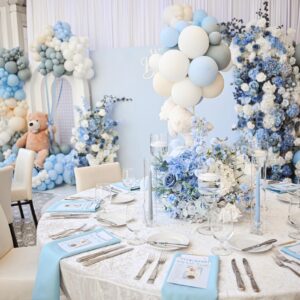 Balloon centerpieces 