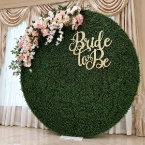Circular Hedge Backdrop